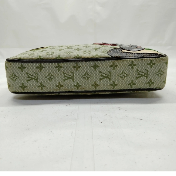 Louis Vuitton  Conte De Fees Mushroom Pochette Handbag - Picture 5 of 9